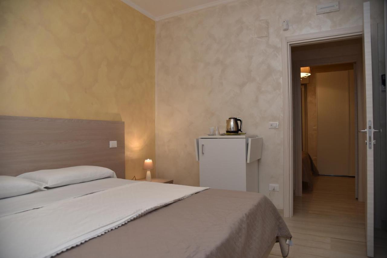 Vista Beb Mare Bed and Breakfast Manfredonia Buitenkant foto